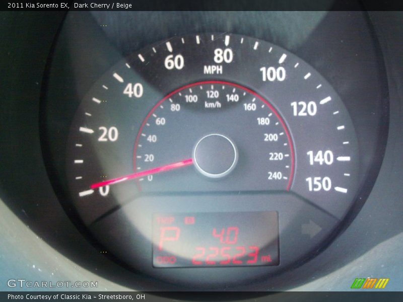 Dark Cherry / Beige 2011 Kia Sorento EX