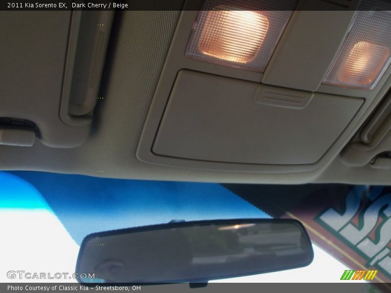 Dark Cherry / Beige 2011 Kia Sorento EX