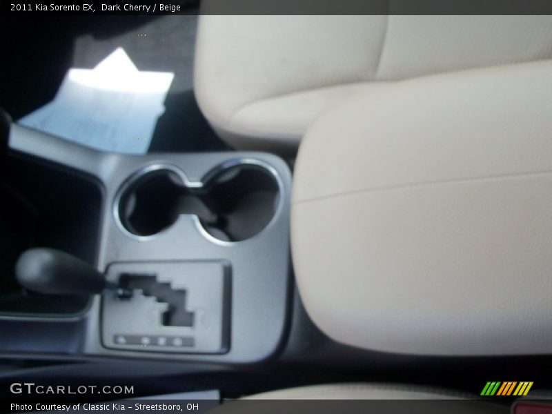 Dark Cherry / Beige 2011 Kia Sorento EX