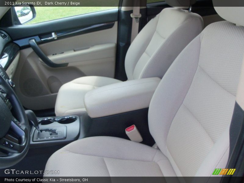 Dark Cherry / Beige 2011 Kia Sorento EX