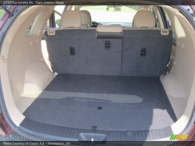 Dark Cherry / Beige 2011 Kia Sorento EX