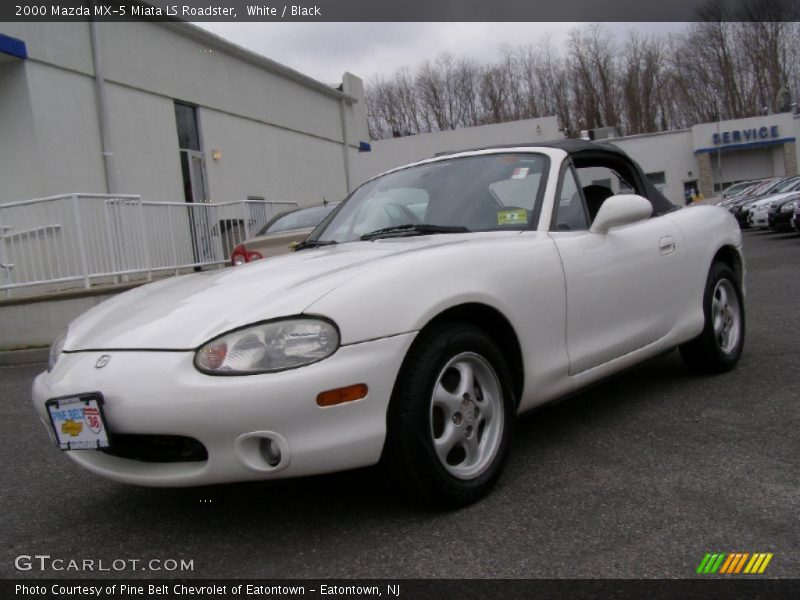 White / Black 2000 Mazda MX-5 Miata LS Roadster