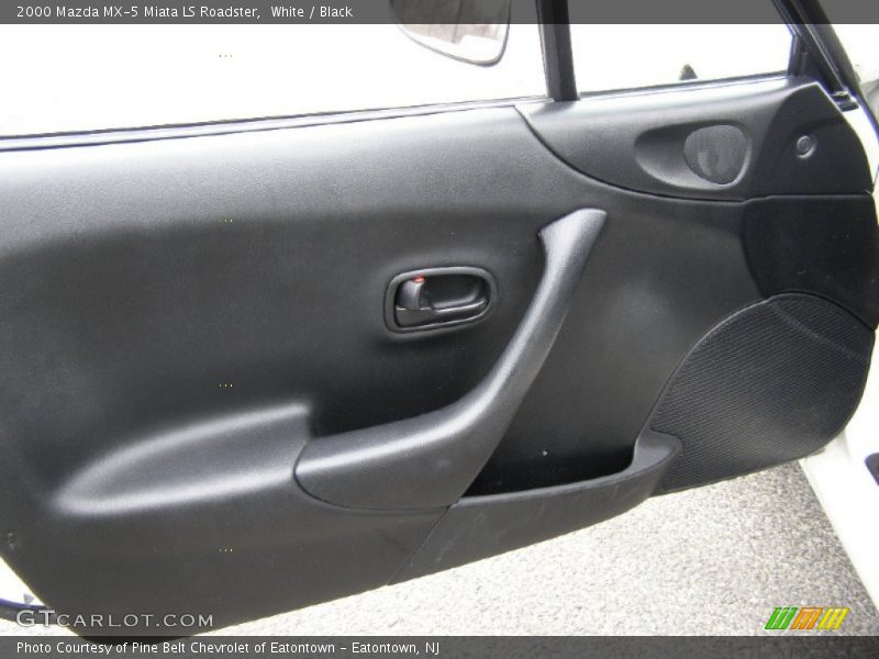 White / Black 2000 Mazda MX-5 Miata LS Roadster