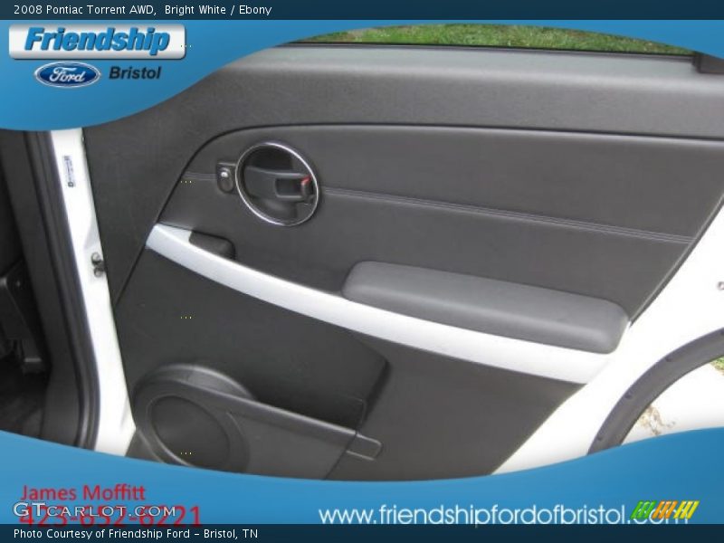 Bright White / Ebony 2008 Pontiac Torrent AWD