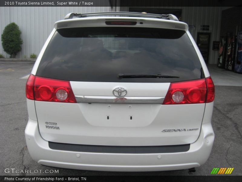 Super White / Taupe 2010 Toyota Sienna Limited