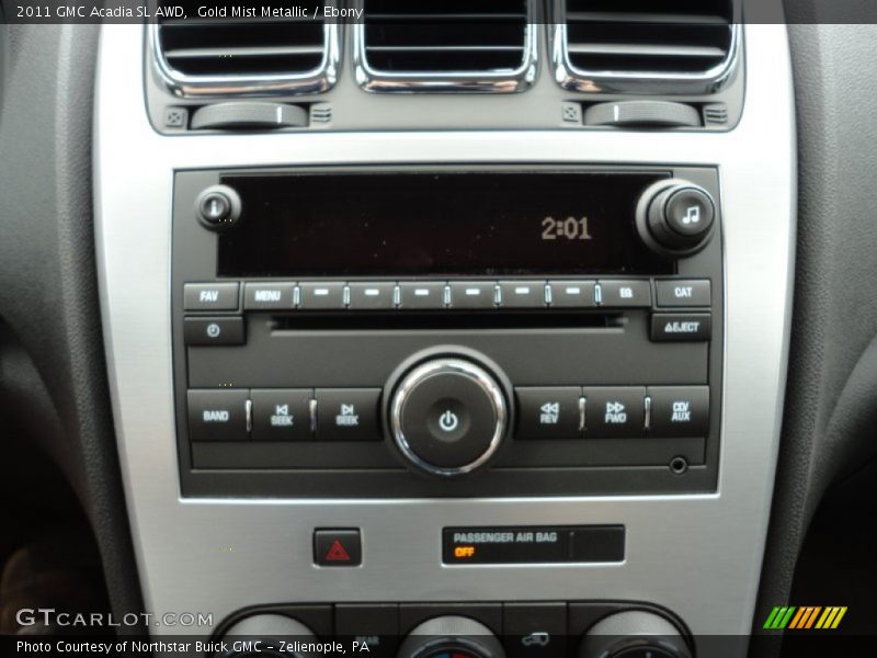 Controls of 2011 Acadia SL AWD