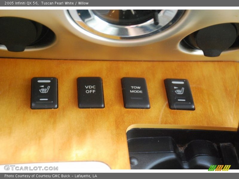 Tuscan Pearl White / Willow 2005 Infiniti QX 56