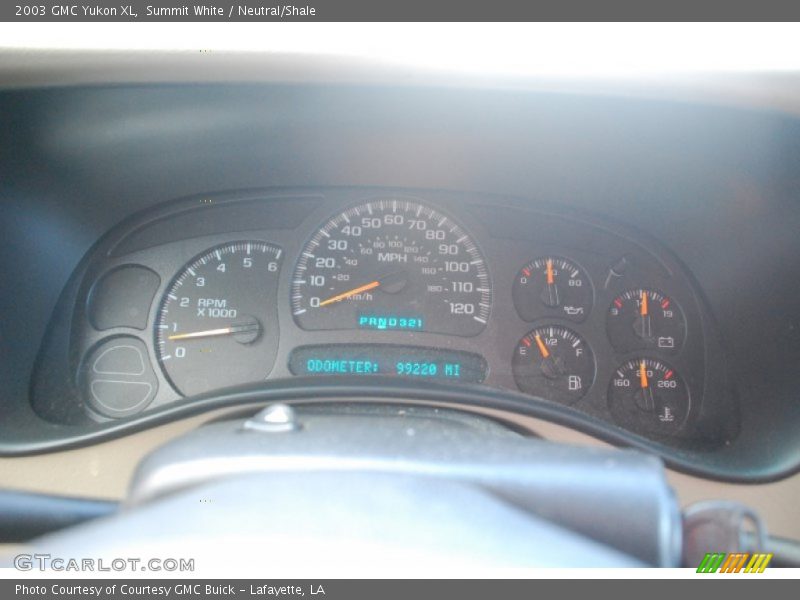 Summit White / Neutral/Shale 2003 GMC Yukon XL