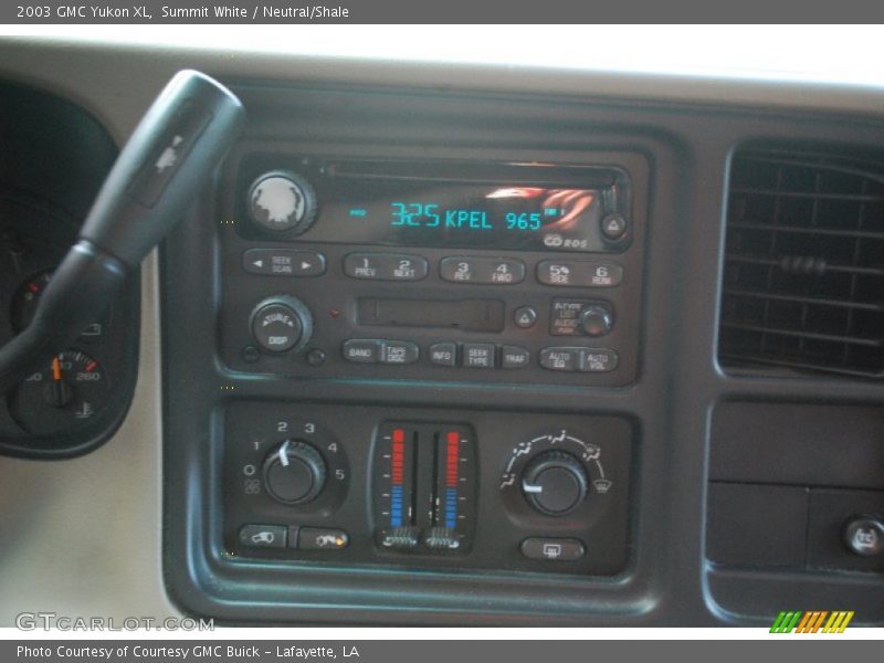 Summit White / Neutral/Shale 2003 GMC Yukon XL
