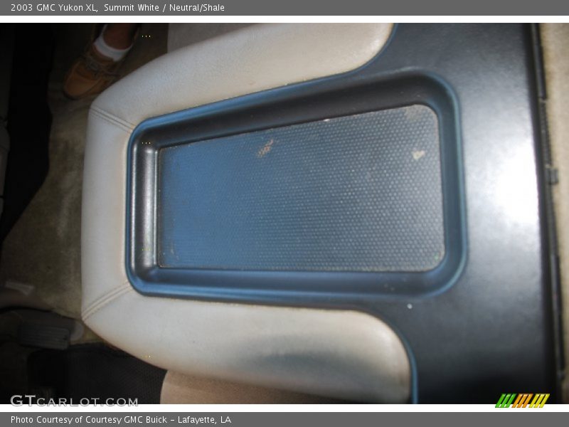 Summit White / Neutral/Shale 2003 GMC Yukon XL