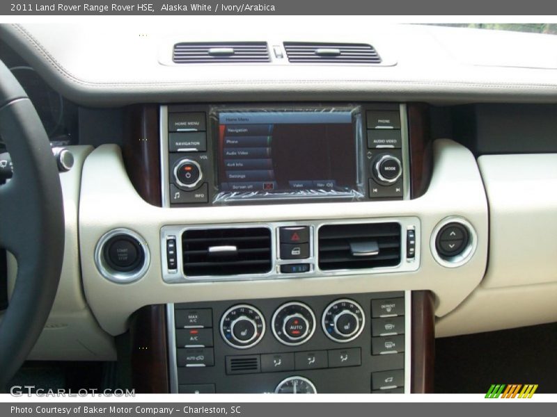 Alaska White / Ivory/Arabica 2011 Land Rover Range Rover HSE