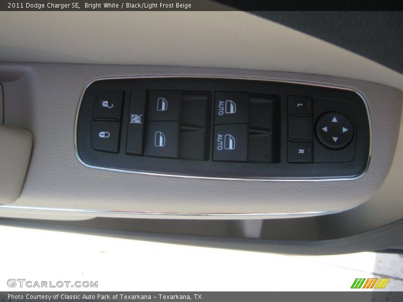 Bright White / Black/Light Frost Beige 2011 Dodge Charger SE