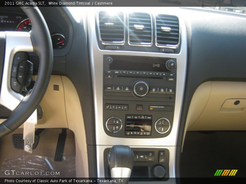 White Diamond Tintcoat / Cashmere 2011 GMC Acadia SLT