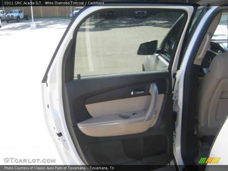 White Diamond Tintcoat / Cashmere 2011 GMC Acadia SLT