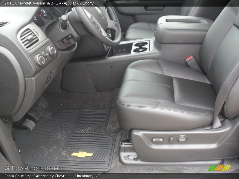 Black / Ebony 2011 Chevrolet Avalanche Z71 4x4
