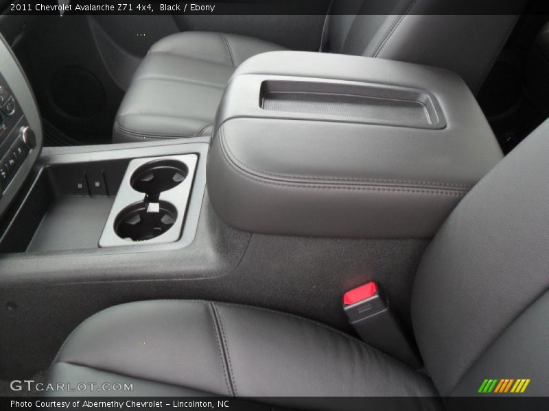 Black / Ebony 2011 Chevrolet Avalanche Z71 4x4