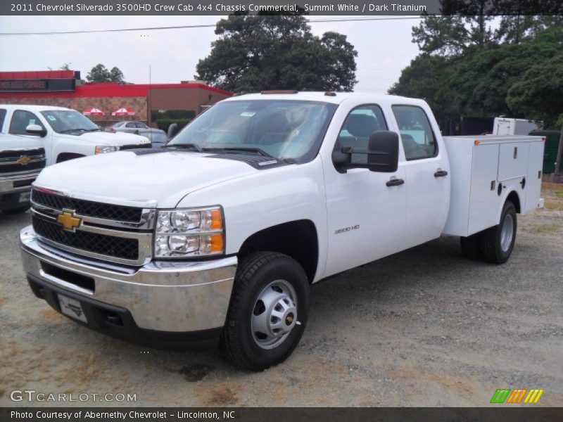 Front 3/4 View of 2011 Silverado 3500HD Crew Cab 4x4 Chassis Commercial