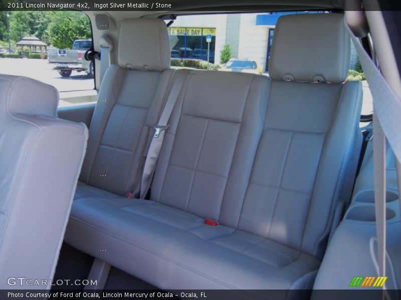  2011 Navigator 4x2 Stone Interior