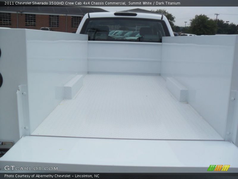  2011 Silverado 3500HD Crew Cab 4x4 Chassis Commercial Trunk