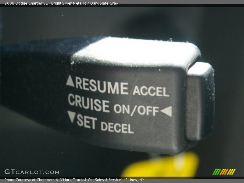 Bright Silver Metallic / Dark Slate Gray 2008 Dodge Charger SE