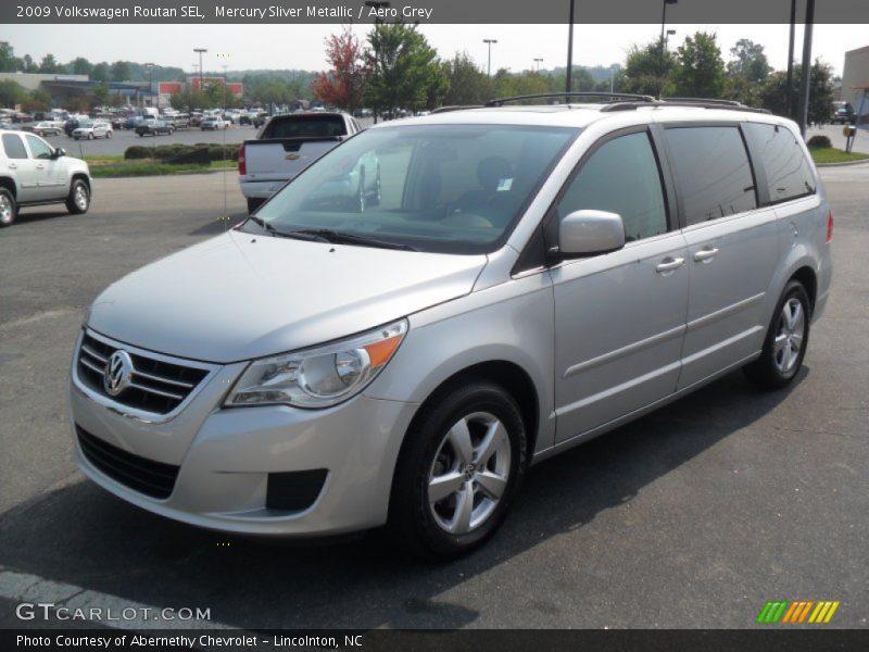 Mercury Sliver Metallic / Aero Grey 2009 Volkswagen Routan SEL