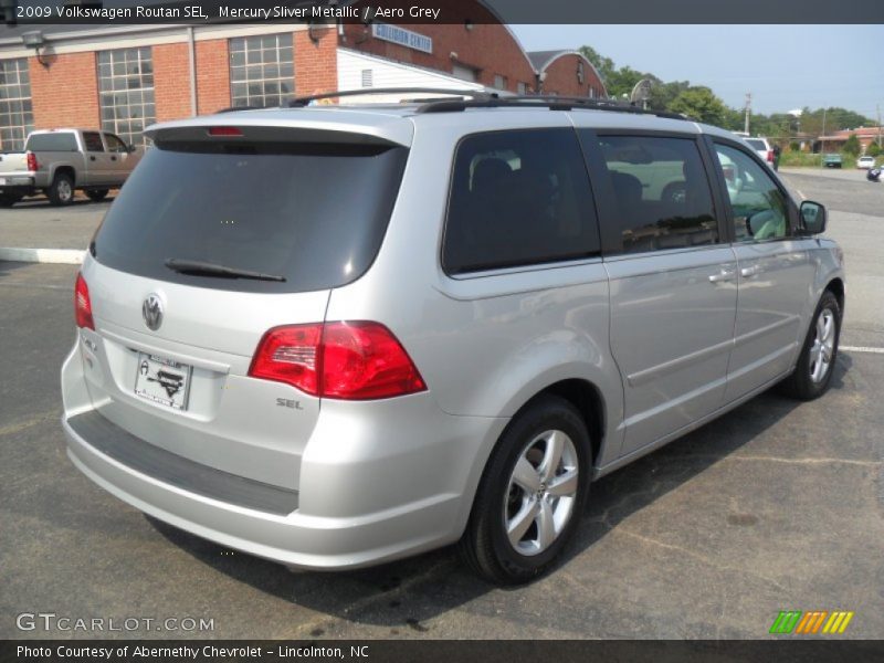 Mercury Sliver Metallic / Aero Grey 2009 Volkswagen Routan SEL