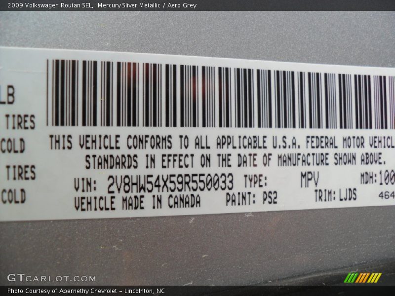Mercury Sliver Metallic / Aero Grey 2009 Volkswagen Routan SEL