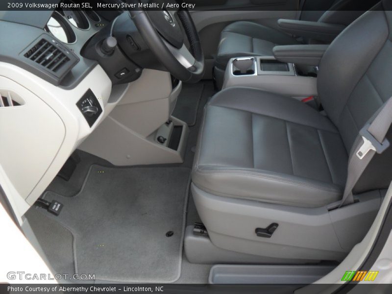 Mercury Sliver Metallic / Aero Grey 2009 Volkswagen Routan SEL