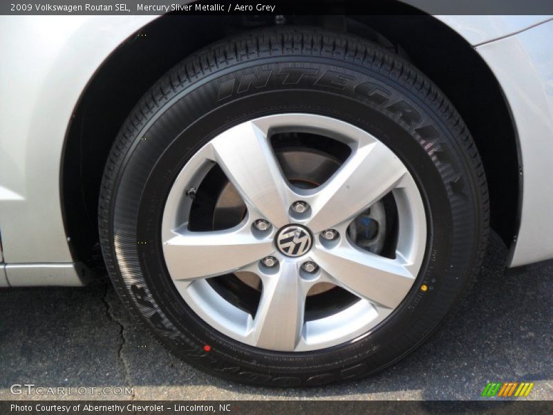 Mercury Sliver Metallic / Aero Grey 2009 Volkswagen Routan SEL