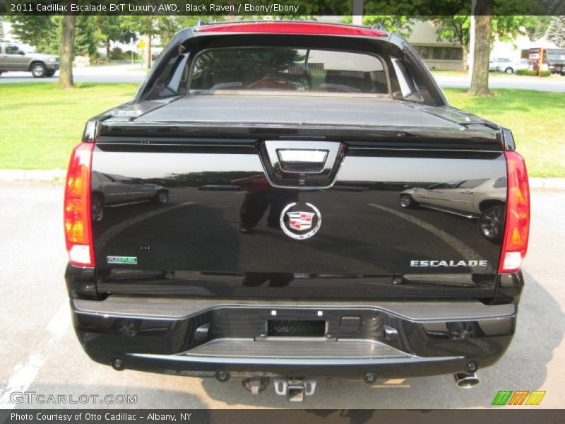 Black Raven / Ebony/Ebony 2011 Cadillac Escalade EXT Luxury AWD