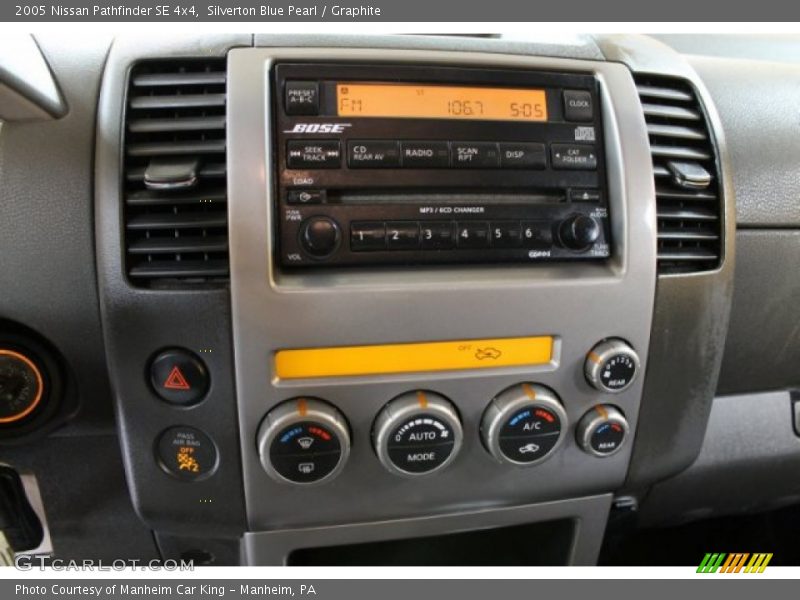 Silverton Blue Pearl / Graphite 2005 Nissan Pathfinder SE 4x4