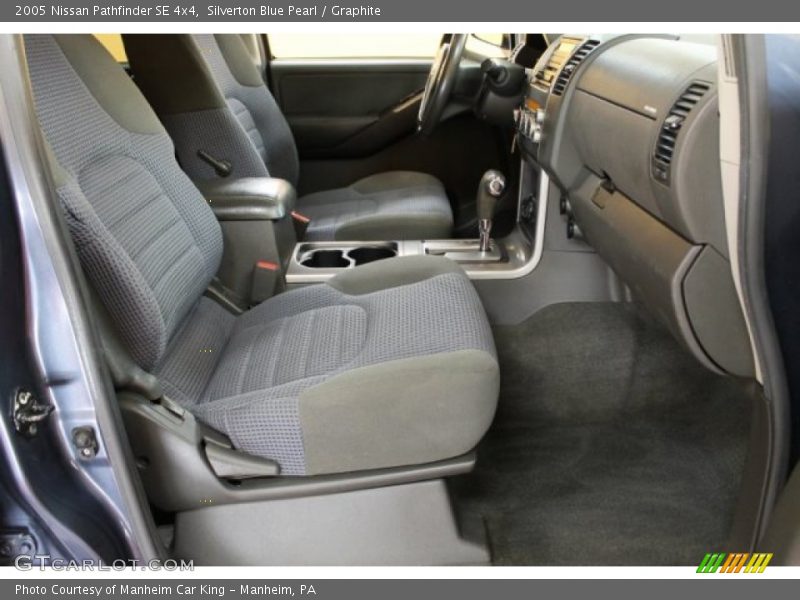 Silverton Blue Pearl / Graphite 2005 Nissan Pathfinder SE 4x4