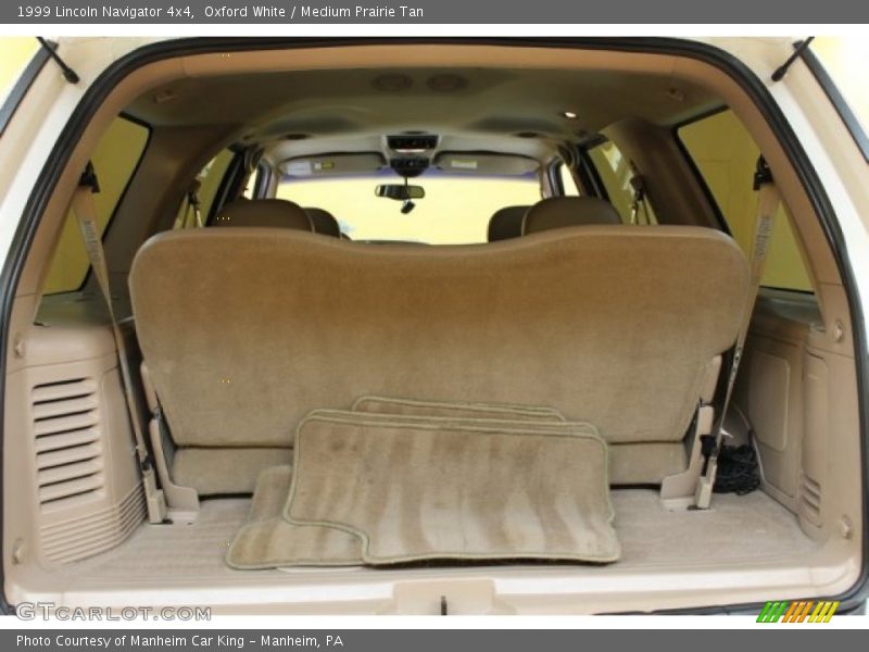 Oxford White / Medium Prairie Tan 1999 Lincoln Navigator 4x4