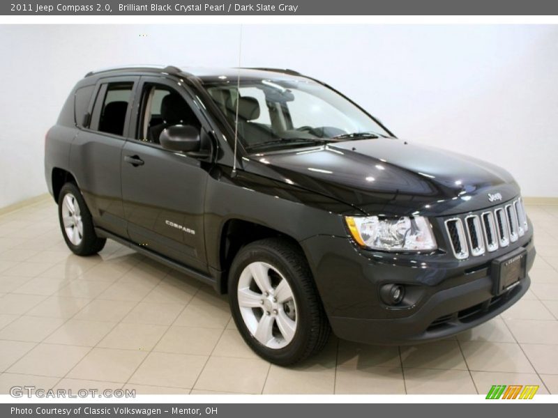 Brilliant Black Crystal Pearl / Dark Slate Gray 2011 Jeep Compass 2.0