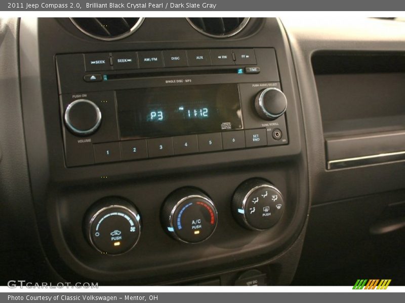Brilliant Black Crystal Pearl / Dark Slate Gray 2011 Jeep Compass 2.0