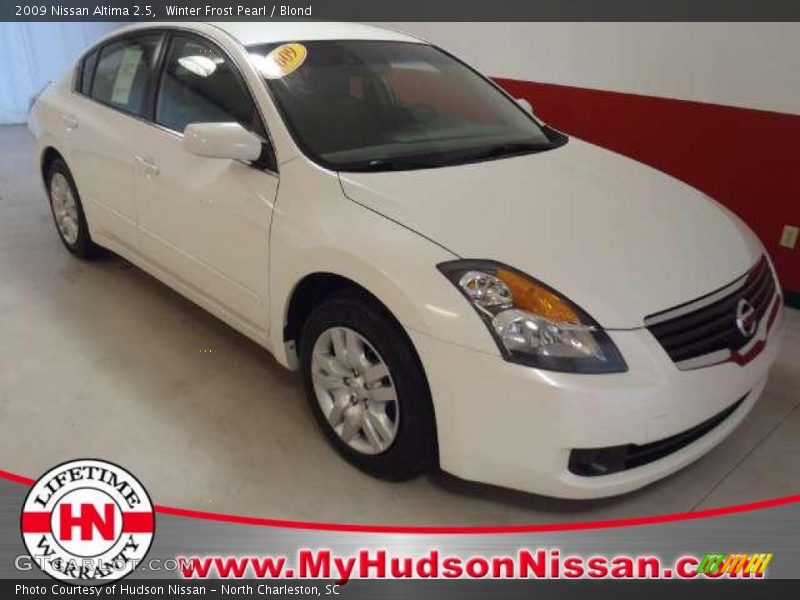 Winter Frost Pearl / Blond 2009 Nissan Altima 2.5