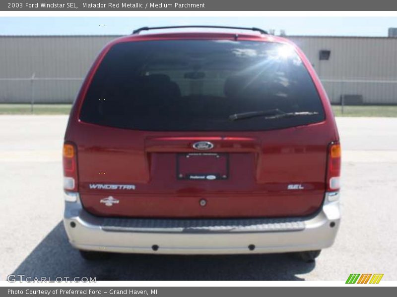 Matador Red Metallic / Medium Parchment 2003 Ford Windstar SEL