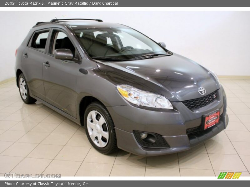 Magnetic Gray Metallic / Dark Charcoal 2009 Toyota Matrix S
