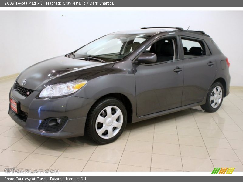 Magnetic Gray Metallic / Dark Charcoal 2009 Toyota Matrix S