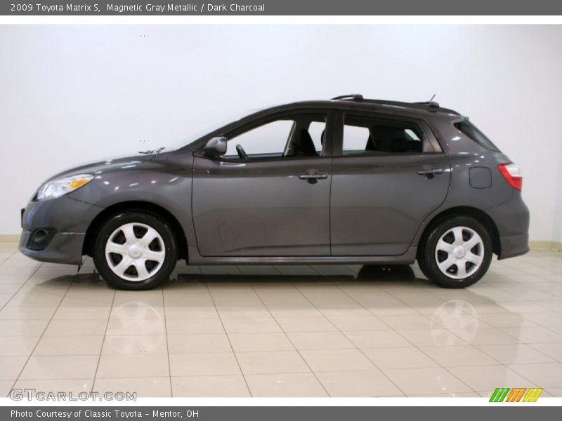 Magnetic Gray Metallic / Dark Charcoal 2009 Toyota Matrix S