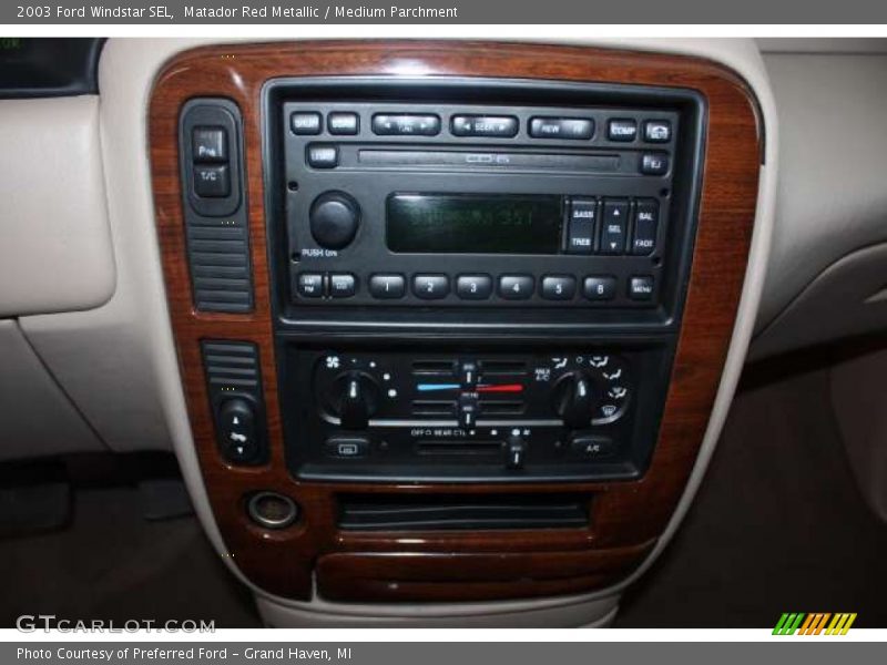 Controls of 2003 Windstar SEL