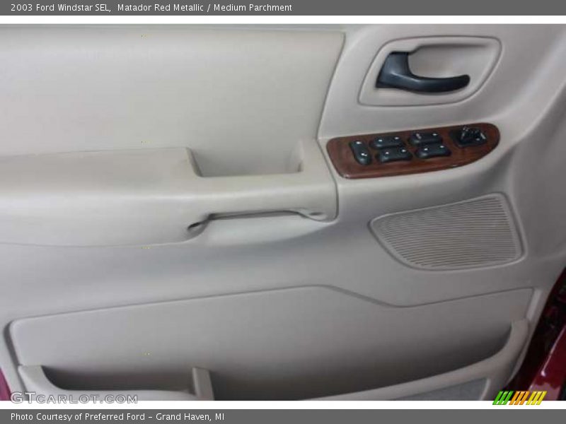 Matador Red Metallic / Medium Parchment 2003 Ford Windstar SEL