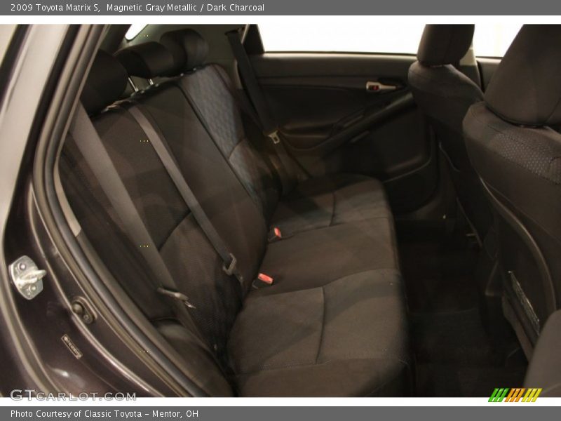 Magnetic Gray Metallic / Dark Charcoal 2009 Toyota Matrix S