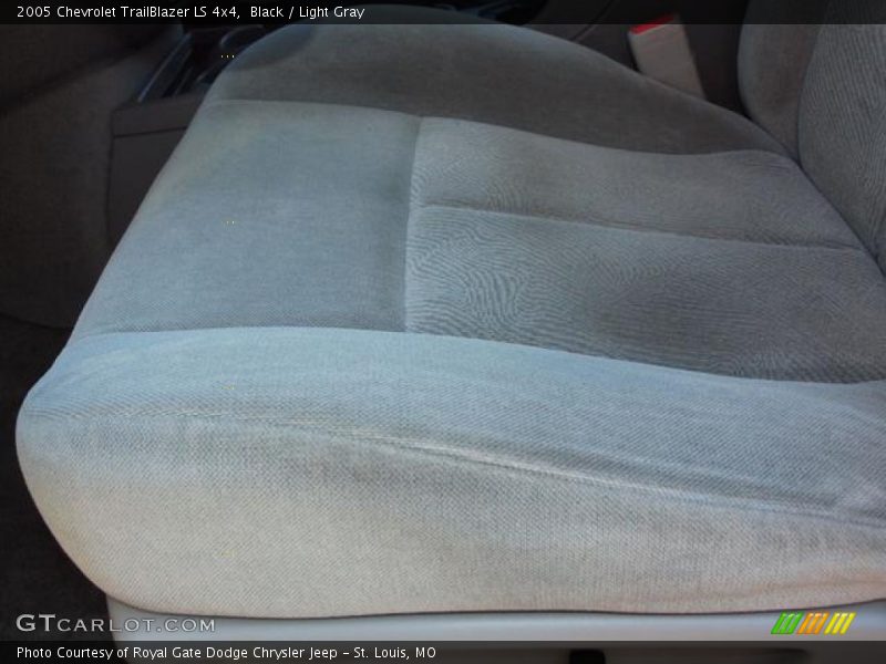 Black / Light Gray 2005 Chevrolet TrailBlazer LS 4x4
