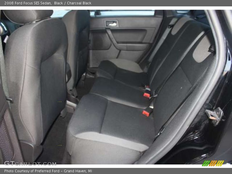 Black / Charcoal Black 2008 Ford Focus SES Sedan