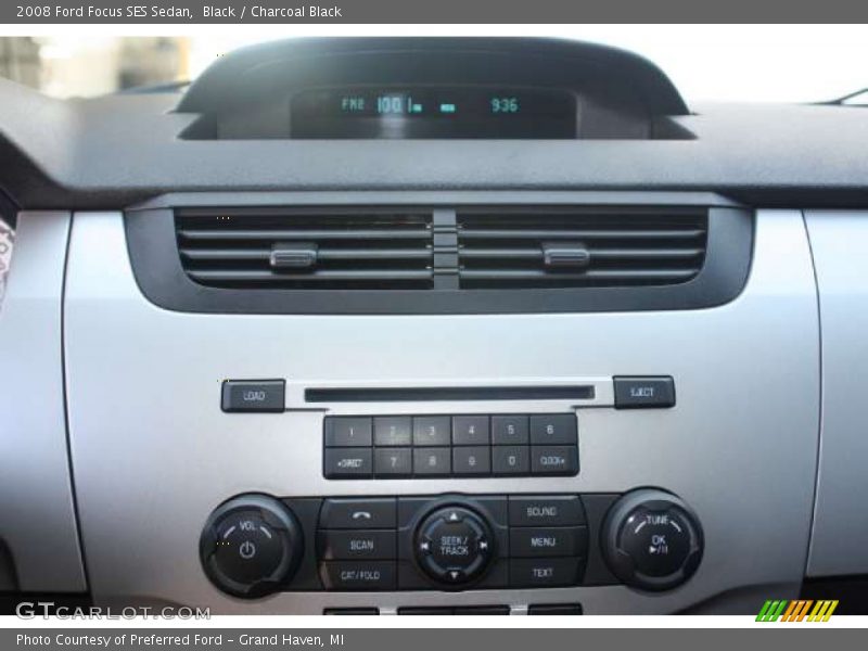 Black / Charcoal Black 2008 Ford Focus SES Sedan