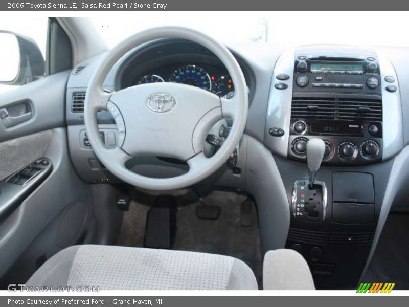 Salsa Red Pearl / Stone Gray 2006 Toyota Sienna LE