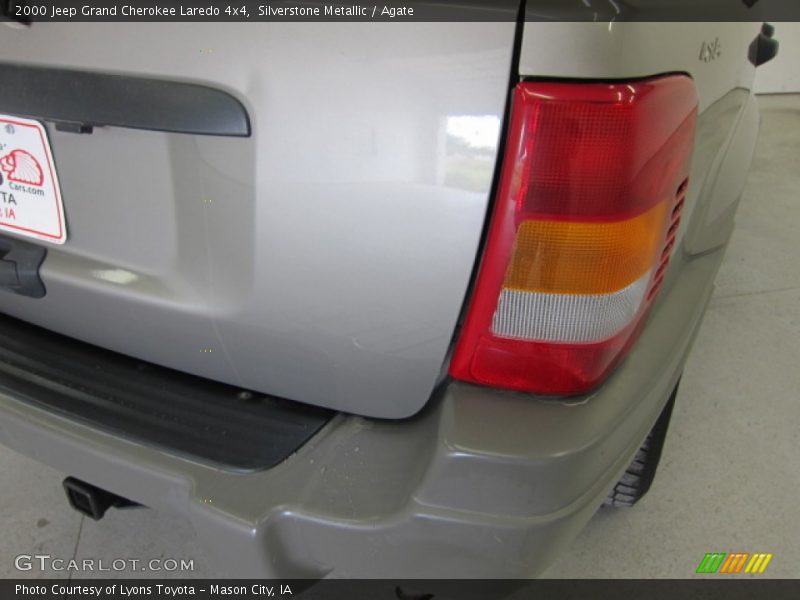 Silverstone Metallic / Agate 2000 Jeep Grand Cherokee Laredo 4x4