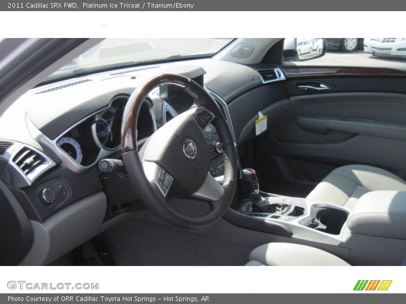 Platinum Ice Tricoat / Titanium/Ebony 2011 Cadillac SRX FWD