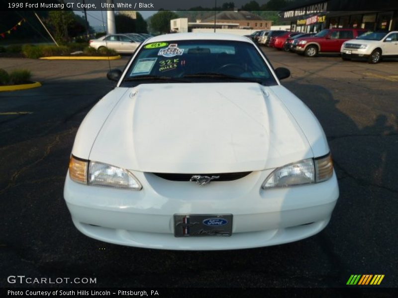 Ultra White / Black 1998 Ford Mustang GT Coupe